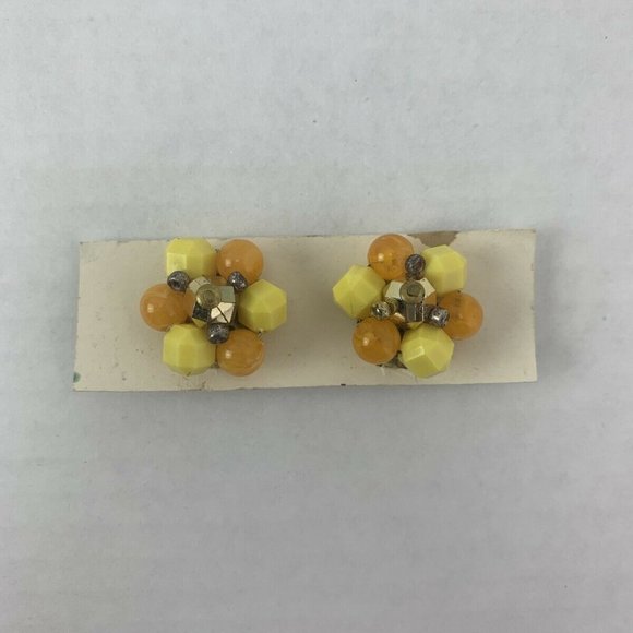 Vintage Faceted Beaded Cluster Clip On Earrings - Picture 4 of 7